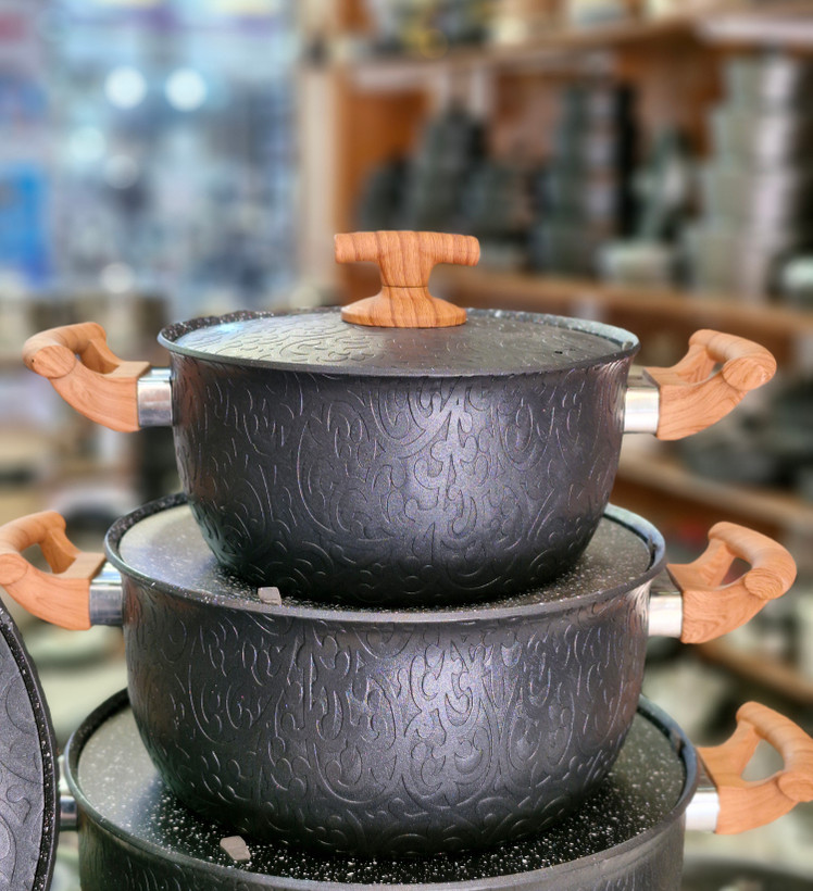 سرویس قابلمه ۱۰ پارچه چدن گرانیت هاناتک مدل طرح برجسته