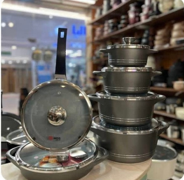 قیمت و خرید سرویس قابلمه ۱۵ پارچه mgs ام جی اس رنگ طوسی